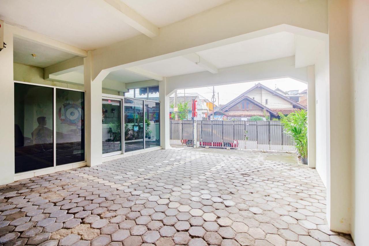 Hotel OYO 3083 D Kost 3 Syariah Yogyakarta Exterior foto