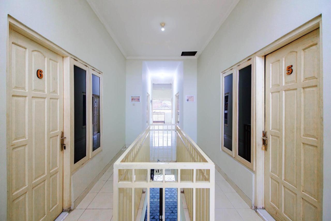 Hotel OYO 3083 D Kost 3 Syariah Yogyakarta Exterior foto