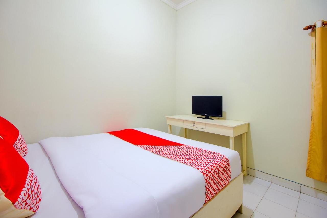 Hotel OYO 3083 D Kost 3 Syariah Yogyakarta Exterior foto